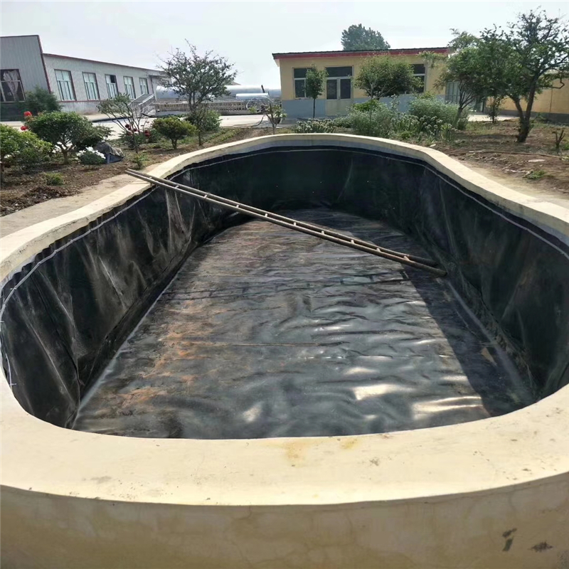 蓄水池铺设1.0mm防渗膜的方法