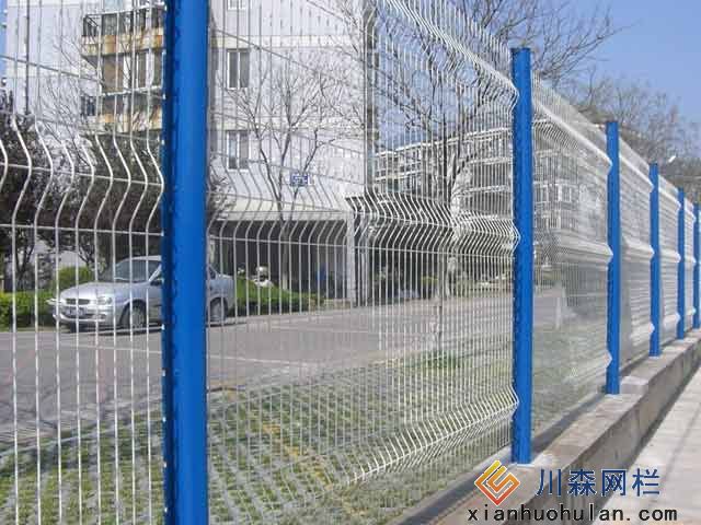 铁丝网围栏立柱重量及价格的核算方法